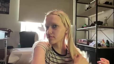 Ariela online show from June 29, 2026, 6:19 pm