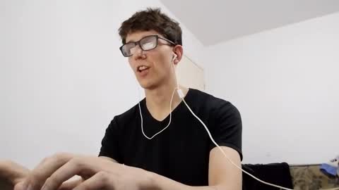 Facu online show from December 30, 2024, 10:01 pm