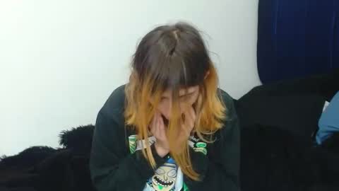 kratos_and_afrodita online show from October 21, 2025, 9:59 pm