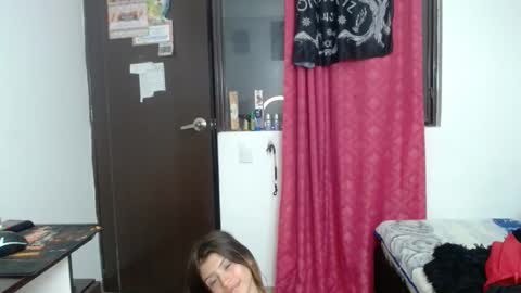 kratos_and_afrodita online show from February 15, 2026, 1:57 am