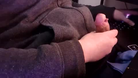 krime59100 online show from February 4, 2026, 2:17 am