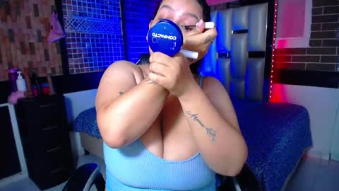 kriss_sweetboobs online show from March 8, 2026, 11:58 am