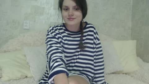 krissvoss online show from April 6, 2026, 9:16 pm