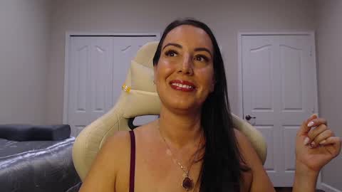 Krissy online show from December 24, 2024, 12:11 am