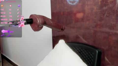Snapshot of kristal_blond chatting on January 27, 2025, 9:34 am   online show from January 27, 2025, 9:34 am