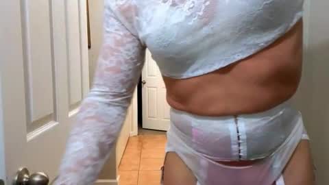 Kristal Mountain online show from February 4, 2026, 5:24 am