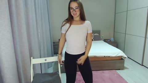 Snapshot of kristall_xxx chatting on October 2, 2025, 9:38 am twitter    Annemarye 23 online show from October 2, 2025, 9:38 am