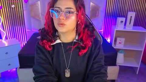 kristen_tay online show from March 10, 2026, 3:11 am