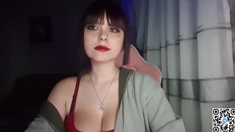 Snapshot of kristibloom chatting on September 25, 2025, 6:11 pm Christie online show from September 25, 2025, 6:11 pm