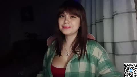 Snapshot of kristibloom chatting on October 10, 2025, 6:07 pm Christie online show from October 10, 2025, 6:07 pm