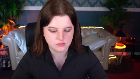 kristifoxy online show from April 24, 2026, 12:18 pm