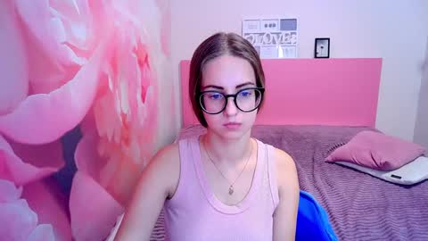 Snapshot of kristina_adel chatting on December 11, 2024, 11:19 am Kristina Adel online show from December 11, 2024, 11:19 am