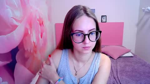 Snapshot of kristina_adel chatting on December 18, 2024, 7:47 am Kristina Adel online show from December 18, 2024, 7:47 am