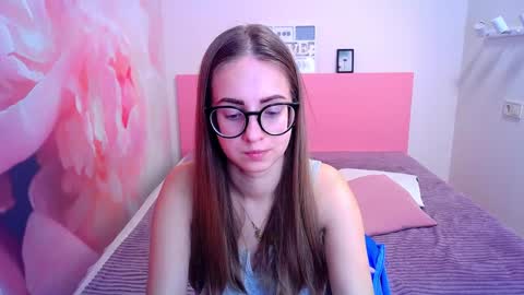 Snapshot of kristina_adel chatting on January 9, 2025, 5:22 pm Kristina Adel online show from January 9, 2025, 5:22 pm