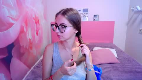 Snapshot of kristina_adel chatting on January 10, 2025, 11:33 am Kristina Adel online show from January 10, 2025, 11:33 am