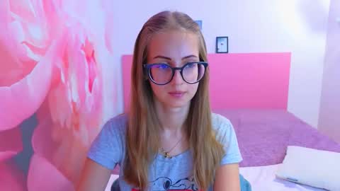 Snapshot of kristina_adel chatting on September 15, 2025, 6:46 am Kristina Adel online show from September 15, 2025, 6:46 am