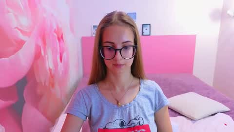 Snapshot of kristina_adel chatting on October 10, 2025, 8:13 am Kristina Adel online show from October 10, 2025, 8:13 am