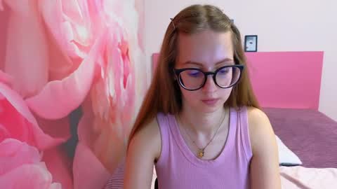 Kristina Adel online show from April 1, 2026, 6:25 am