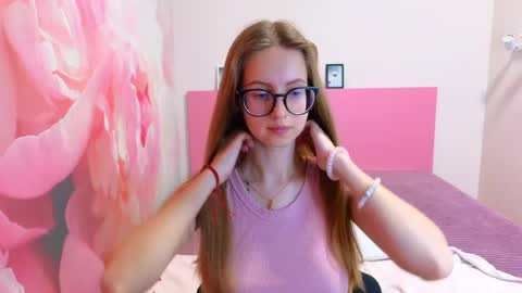 Kristina Adel online show from April 2, 2026, 6:22 am