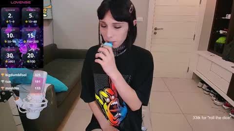 Snapshot of kristinaholland chatting on December 15, 2024, 8:04 pm kristina online show from December 15, 2024, 8:04 pm