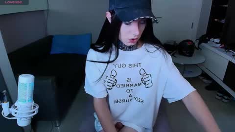 Snapshot of kristinaholland chatting on March 8, 2025, 9:08 pm kristina online show from March 8, 2025, 9:08 pm