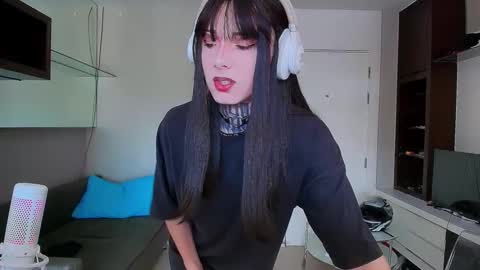 Snapshot of kristinaholland chatting on March 10, 2025, 9:43 am kristina online show from March 10, 2025, 9:43 am