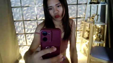Snapshot of kristine_fox chatting on April 21, 2026, 3:35 am kristine_fox online show from April 21, 2026, 3:35 am