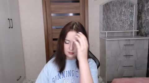 Kristy online show from November 23, 2025, 10:09 pm