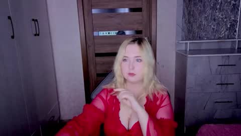 Snapshot of kristy_fran chatting on May 16, 2026, 11:36 pm Kristy online show from May 16, 2026, 11:36 pm