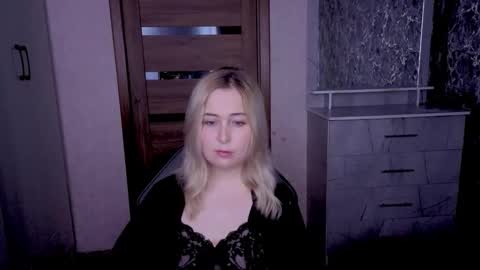 Snapshot of kristy_fran chatting on May 23, 2026, 11:09 pm Kristy online show from May 23, 2026, 11:09 pm