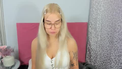 KristyFlowers online show from January 7, 2026, 8:17 am