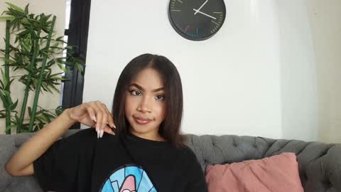Snapshot of kristyl_paez chatting on January 12, 2025, 7:31 pm Cristina online show from January 12, 2025, 7:31 pm