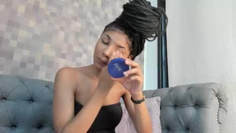 Snapshot of kristyl_paez chatting on September 15, 2025, 7:25 pm Cristina online show from September 15, 2025, 7:25 pm