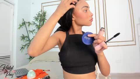 Cristina online show from November 18, 2025, 7:07 pm