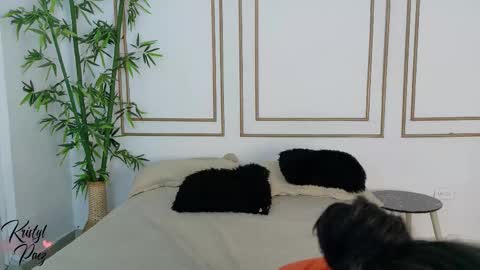 Cristina online show from November 21, 2025, 3:54 pm