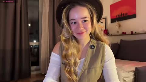 Snapshot of kristyspiritedaway chatting on March 9, 2025, 5:39 pm Kristy Nip slip shady  Best model on CB  online show from March 9, 2025, 5:39 pm