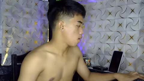 kritthanarkorn online show from March 12, 2026, 7:31 pm