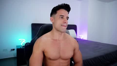 Snapshot of krops_ chatting on March 9, 2025, 5:44 am KROPS online show from March 9, 2025, 5:44 am