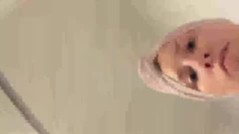 Kryptiq online show from December 17, 2024, 10:43 pm