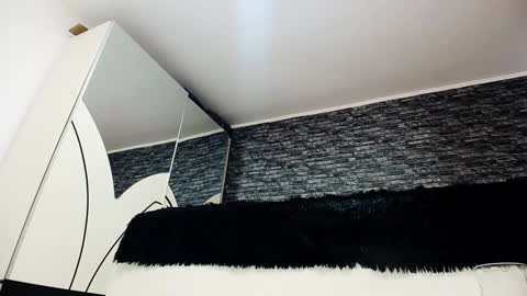 Snapshot of krystal_desire chatting on December 22, 2024, 12:38 pm krystal desire online show from December 22, 2024, 12:38 pm