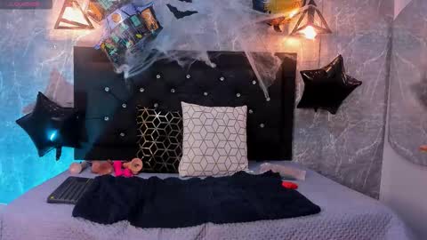 Snapshot of krystal_taylor23 chatting on October 17, 2025, 11:57 am Kystal Taylor online show from October 17, 2025, 11:57 am