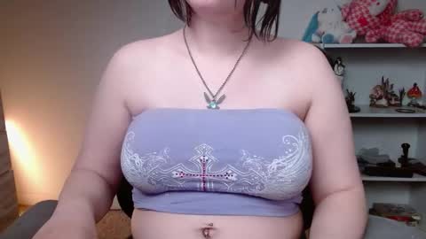 Krystal Syx online show from March 27, 2026, 3:34 pm