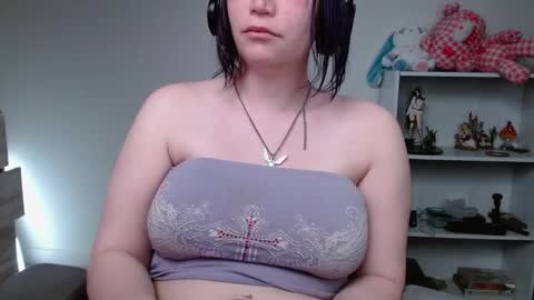 Krystal Syx online show from April 17, 2026, 7:06 pm
