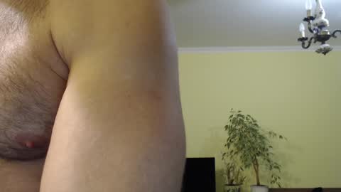 Snapshot of ksanderua chatting on February 4, 2025, 8:38 pm ksanderua online show from February 4, 2025, 8:38 pm