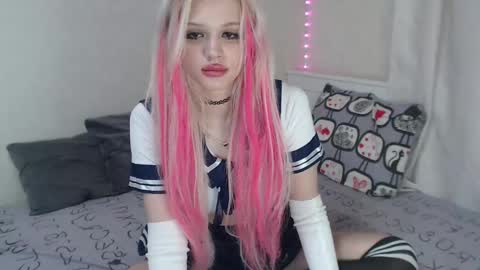 Emilia online show from February 11, 2025, 7:05 pm