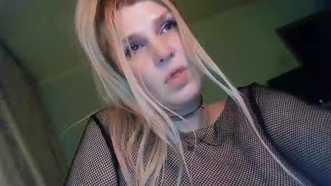 Snapshot of kudesnizza chatting on February 9, 2025, 2:18 pm Annika MTF ts post -op online show from February 9, 2025, 2:18 pm