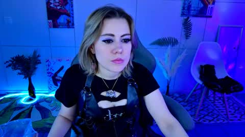 Snapshot of kumiho_7777 chatting on May 10, 2026, 8:41 am Eileen online show from May 10, 2026, 8:41 am