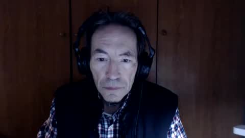 Snapshot of kunegis chatting on January 4, 2025, 6:41 am ImetandfellinloveKuanyim online show from January 4, 2025, 6:41 am