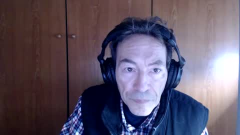 Snapshot of kunegis chatting on February 1, 2025, 9:21 am ImetandfellinloveKuanyim online show from February 1, 2025, 9:21 am