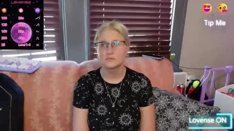 Samantha online show from September 29, 2025, 9:08 pm